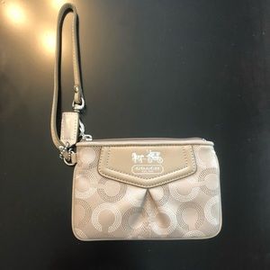 New Without Tags Coach Wristlet